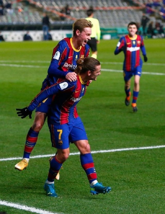 帕夫洛维奇：偶像是C罗；未来希望成为拜仁和德国的常规首发